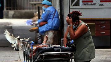 Algunos de los principales hospitales en Honduras han visto superada su capacidad ante el dramático aumento de casos de COVID-19.