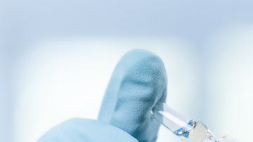 La OMS está siguiendo de cerca el desarrollo de 140 vacunas.