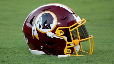 La imagen de los Redskins está inspirada en un integrante de la tribu Pies Negros.