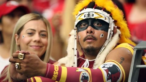 Por casi 90 años el equipo ha mantenido el nombre de Redskins.