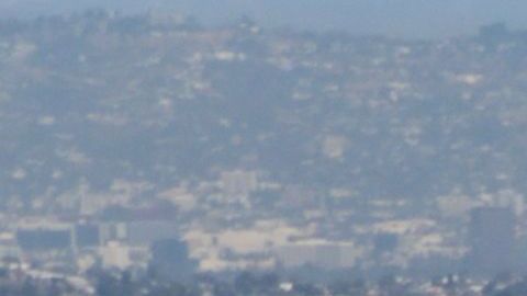 La parte final de la construcción del SoFi Stadium ha estado marcada por la muerte de dos trabajadores y un brote de coronavirus.