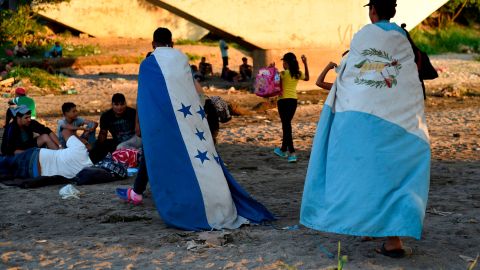 Las caravanas migrantes se han convertido en un reto para el Gobierno de EE.UU.