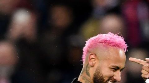 Neymar Jr. y Kylian Mbappe celebrando con el PSG.