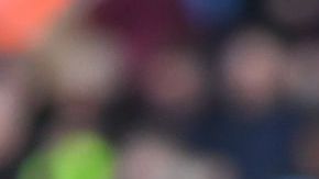 Pepe Reina en un partido con Aston Villa.