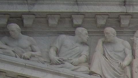 El 18 de junio la Corte Suprema bloqueó la terminación de DACA.