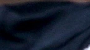 Masahiro Tanaka es atendido luego del violento golpe en la cabeza.