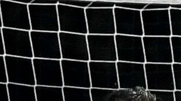 Oswaldo Alanís marcó de cabeza aprovechado un descuido en la zaga rival.