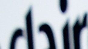 Hailey Baldwin junto a Kylie Jenner.