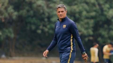 Miguel González 'Míchel', en un entrenamiento con Pumas.