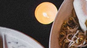 La lentejas no solo se comen en sopa o caldo, son perfectas para ensaladas cálidas, acompañar pescado, panes y con batata.