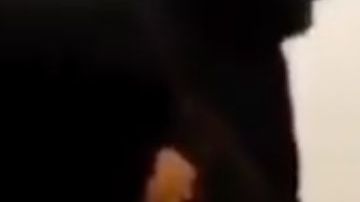 VIDEO: Sicarios interrogan con armas a presunto integrante de La Familia Michoacana