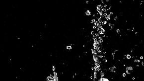 agua-pimientos-limpieza verduras- Monoar Rahman Rony en Pixabay