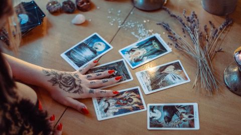 Introducirte al mundo del tarot no tiene por qué ser una odisea.