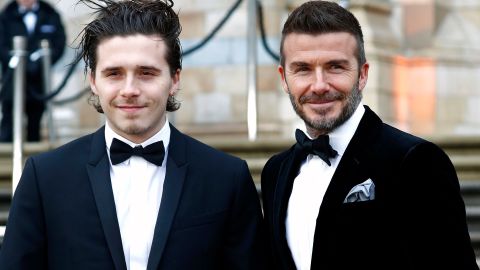 brooklyn beckham se quiere casar pero su padre no está de acuerdo