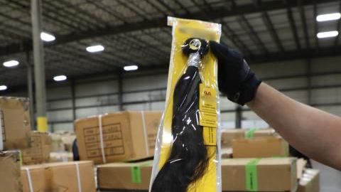 Parte de la mercancía decomisada