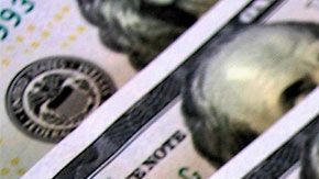 Podrías poner en peligro tu dinero al compartir este tipo de fotos en redes sociales.