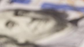 El partido rojo propone destinar un billón de dólares frente a los tres billones de los demócratas.