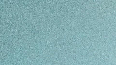 Una fila de personas para entrar en un hospital en Hialeah, Florida.