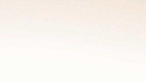 Una mujer pasa por un control sanitario en Asunción (Paraguay). EFE/Nathalia Aguilar/Archivo