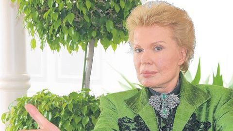 Walter Mercado.
