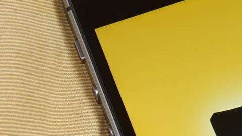 Grindr solicita a sus usuarios cuando se registran que den dicha información.