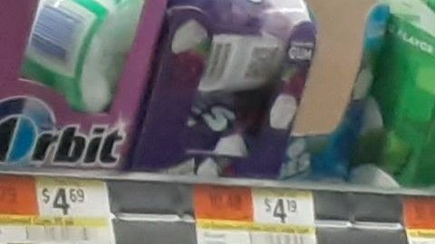 Se observa que  trabajadores de supermercados en East Hampton tienen barreras de protección al virus. (Foto: Cortesía)