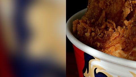 Además del curioso aspecto, los zapatos también huelen a pollo frito.