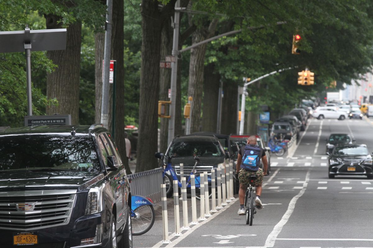  Regalarán bicicletas en Chicago además de candados, cascos y luces gratis a habitantes de Chicago que califiquen al plan apoyado por la alcaldesa Lori Lightfoot. 