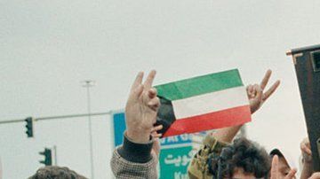 Jóvenes celebrando la liberación de Kuwait en 1991.