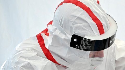 113929722__113910788_hi062840294