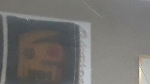 Vitrina baleada en Midtown East este mes