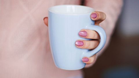 Hay infusiones que además de ser reconfortantes te ofrecen el beneficio de antioxidantes, combaten la inflamación y ayudan a quemar grasa.