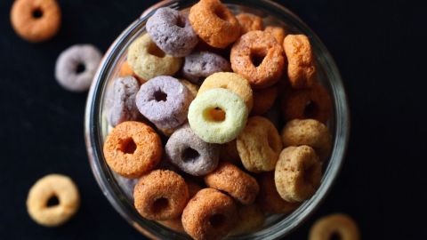 Comer o beber demasiada azúcar frena las células del sistema inmunológico que atacan a las bacterias.