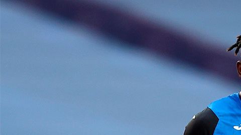 Duvan Zapata y Raúl Jiménez son prioridad para el nuevo DT.