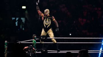 Dominik tratará de continuar el legado de Rey Mysterio en la WWE.
