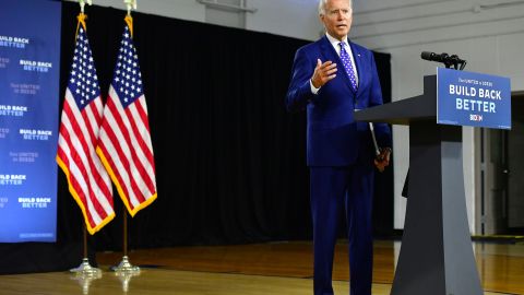 El exvicepresidente Biden delinea su plan para la comunidad hispana.