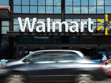 Walmart advierte de una nueva desaceleración en la economía si no llega un nuevo cheque de estímulo