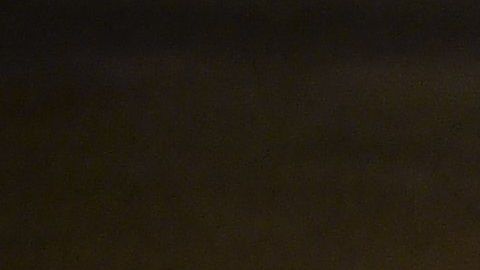 Un fan en las afueras del Camp Nou de Barcelona.