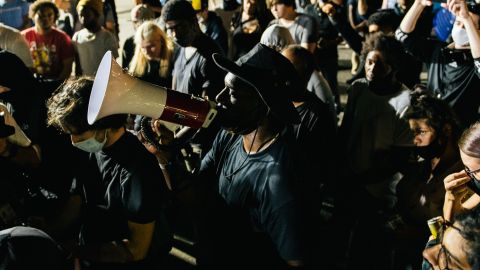 El joven abrió fuego contra los manifestantes la noche del martes.