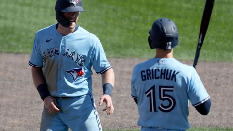 Billy McKinney y Cavan Biggio de Toronto Blue Jays.