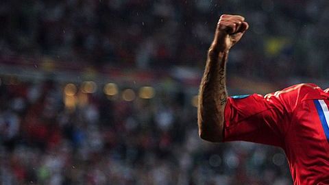 Roman Shirokov en un partido con la Selección de Rusia.