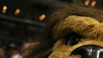 Bailey, mascota de L.A. Kings.