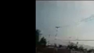 VIDEO: Matan a mujer y los sorprenden quemando el cuerpo