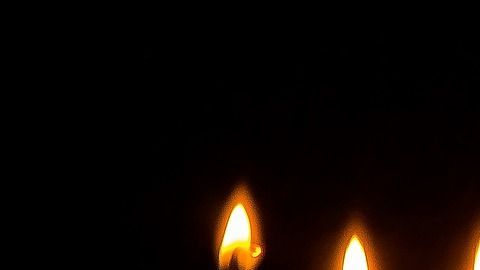 El comportamiento de la flama habla mucho sobre el ritual.