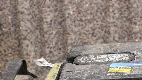 Reemplazar una batería dependerá del nivel de daño que tenga, por lo que deberás llevarla a realizar una evaluación.