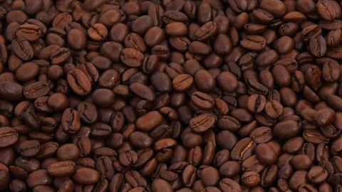 El café filtrado y el café instantáneo casi no contienen diterpenos, sustancias que pueden elevar el colesterol malo LDL y los triglicéridos