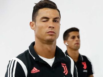 Cristiano Ronaldo recibe un buen cheque semanal.