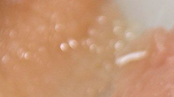 Congela, así sin importar la fecha de caducidad del paquete, el pollo estará a salvo indefinidamente. 