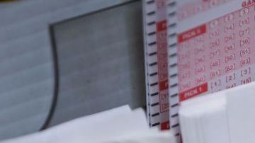 Mega Millions Jackpot Becomes Largest Prize In U.S. History at $1.6 Billion