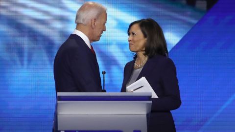 El exvicepresidente Joe Biden y la senadora Kamala Harris.